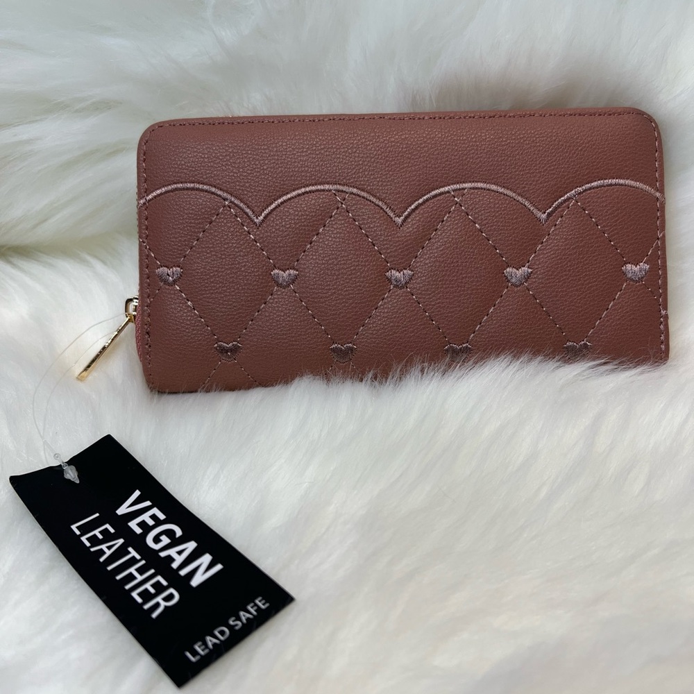 NWT LARGE EMBROIDERY MAUVE WALLET